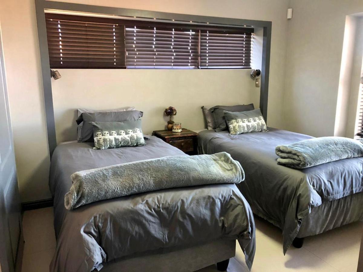 Steenbokkie Holiday Home Langebaan Exterior photo